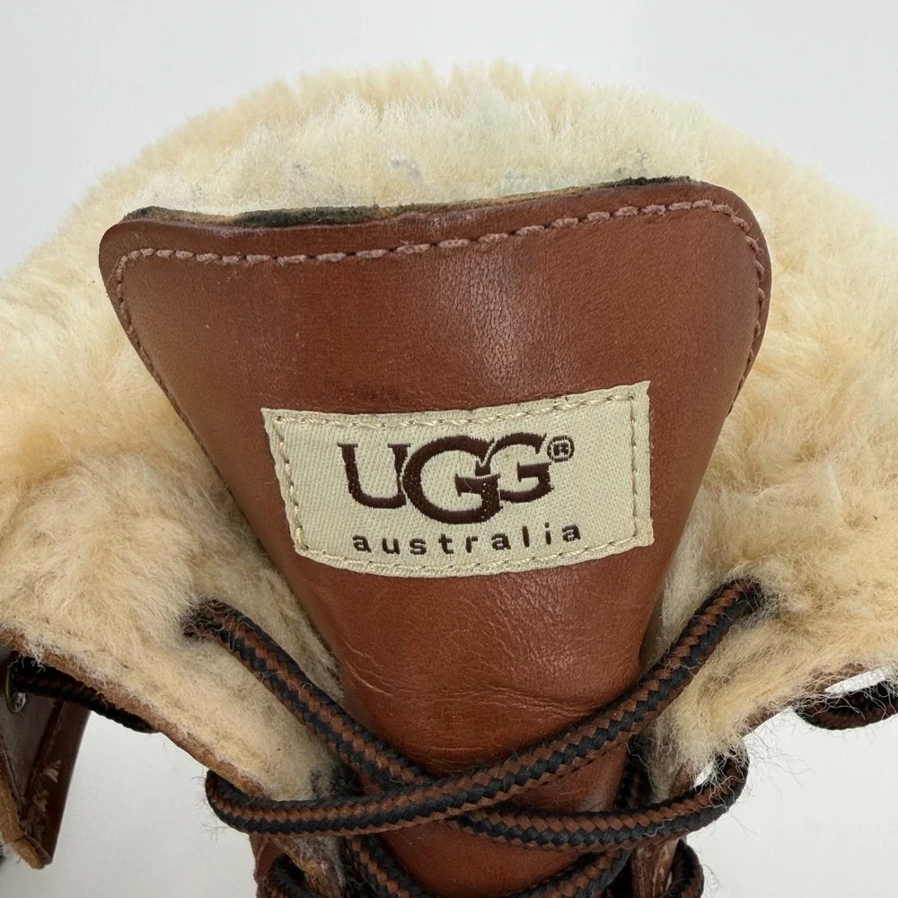 UGG Butte Waterproof Boots Mens 11 Leather & Sheepskin Worchester 5521